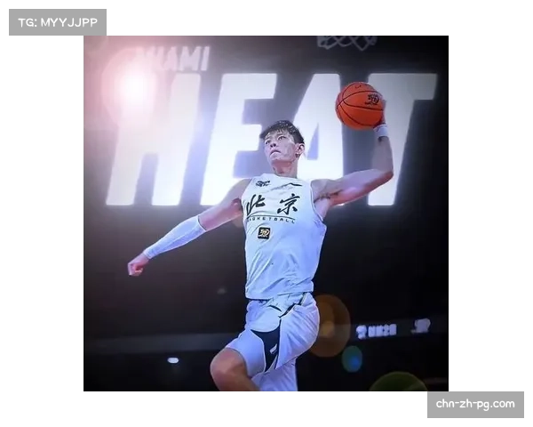 NBA季前赛篮网险胜太阳中国球员曾凡博遗憾未登场表现成焦点 NBA季前赛篮网险胜太阳中国球员曾凡博遗憾未登场表现成焦点