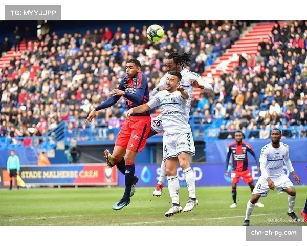 恩波利与桑普多利亚上演进球大战,主场球迷庆祝胜利 恩波利与桑普多利亚上演进球大战,主场球迷庆祝胜利