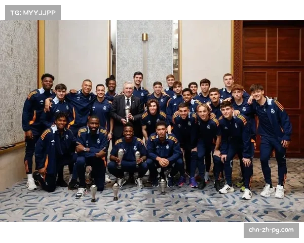 FIFA年度最佳阵容出炉:巴黎巴萨8人入选,登贝莱荣膺世界足球先生 FIFA年度最佳阵容出炉:巴黎巴萨8人入选,登贝莱荣膺世界足球先生