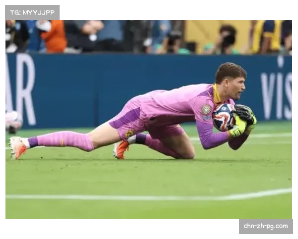 科贝尔谈多特门将表现：扑救细节决定比赛走向